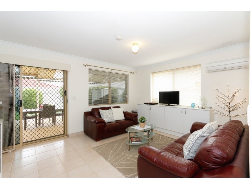 20 River Fig Place, Alexander Heights WA 6064