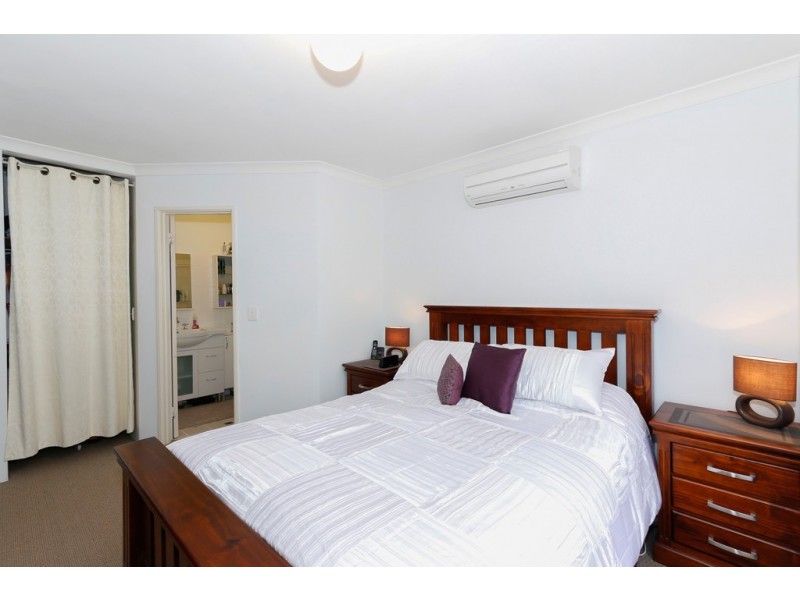 20 River Fig Place, Alexander Heights WA 6064