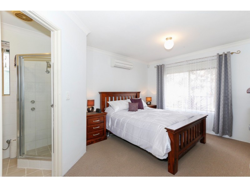 20 River Fig Place, Alexander Heights WA 6064