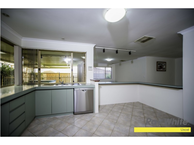 18 Lucinda Court, Huntingdale WA 6110