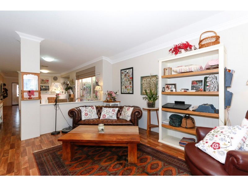 9 Johnson Avenue, Guildford WA 6055