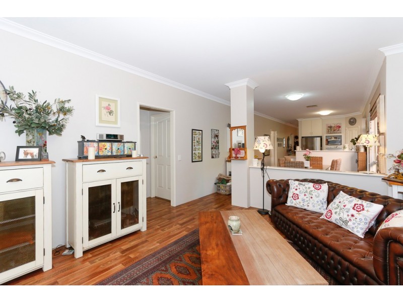 9 Johnson Avenue, Guildford WA 6055