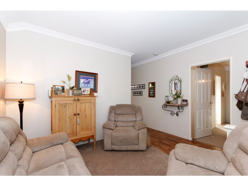 9 Johnson Avenue, Guildford WA 6055