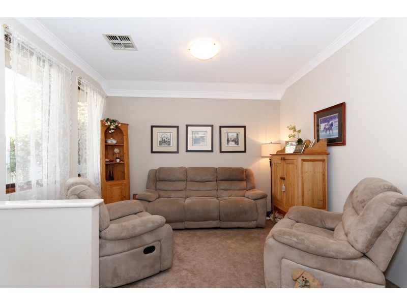 9 Johnson Avenue, Guildford WA 6055