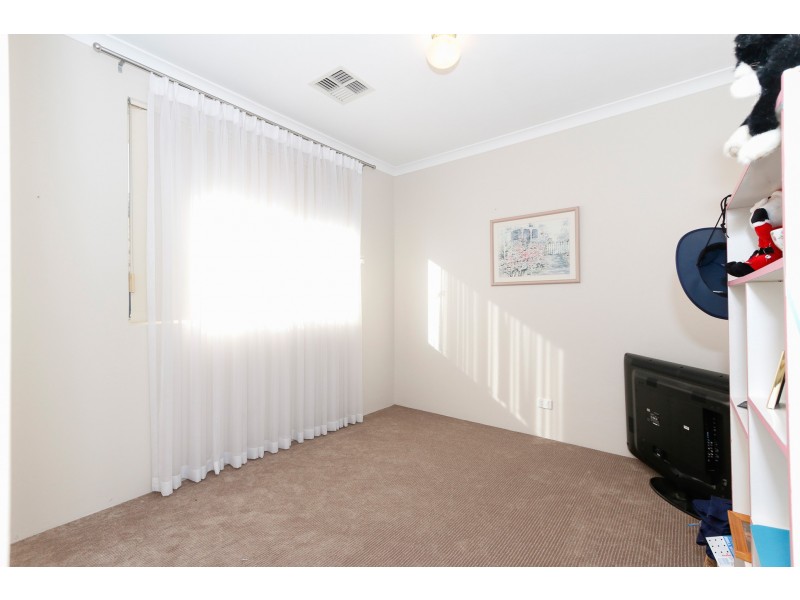 9 Johnson Avenue, Guildford WA 6055