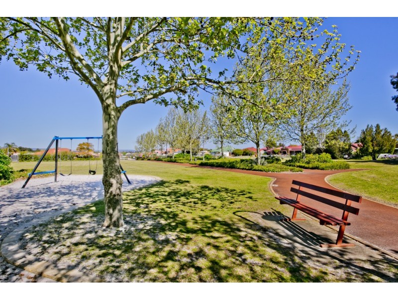 6 Angophora Ave, Ellenbrook WA 6069