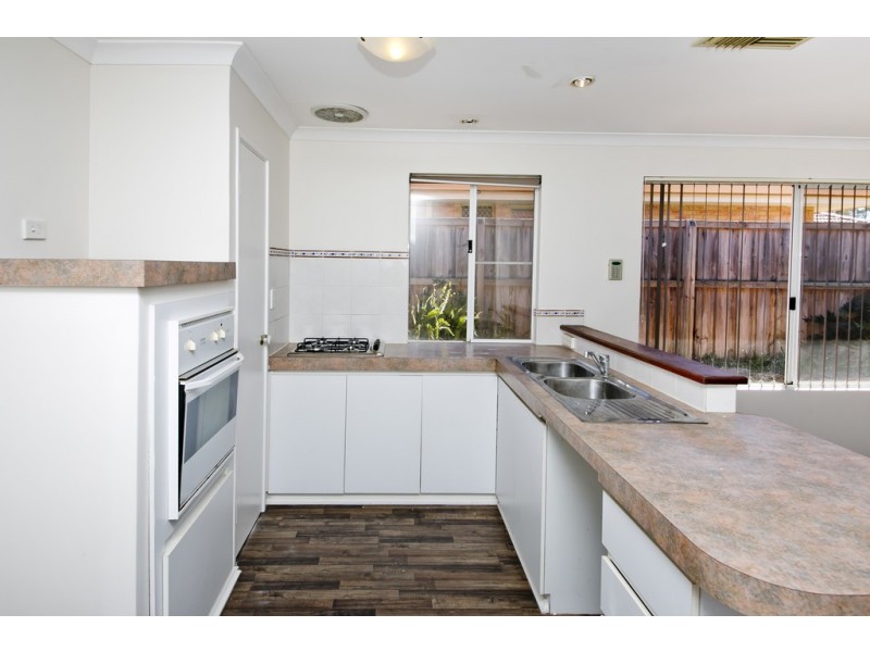 6 Angophora Ave, Ellenbrook WA 6069