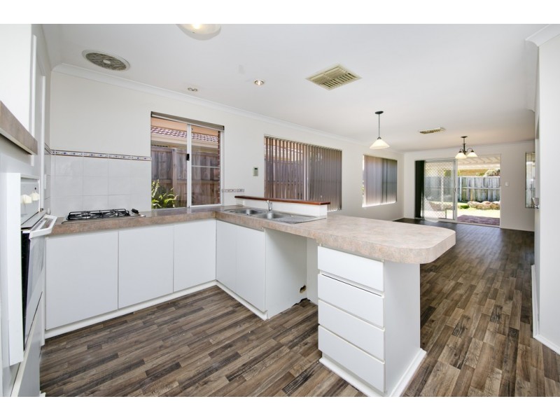 6 Angophora Ave, Ellenbrook WA 6069