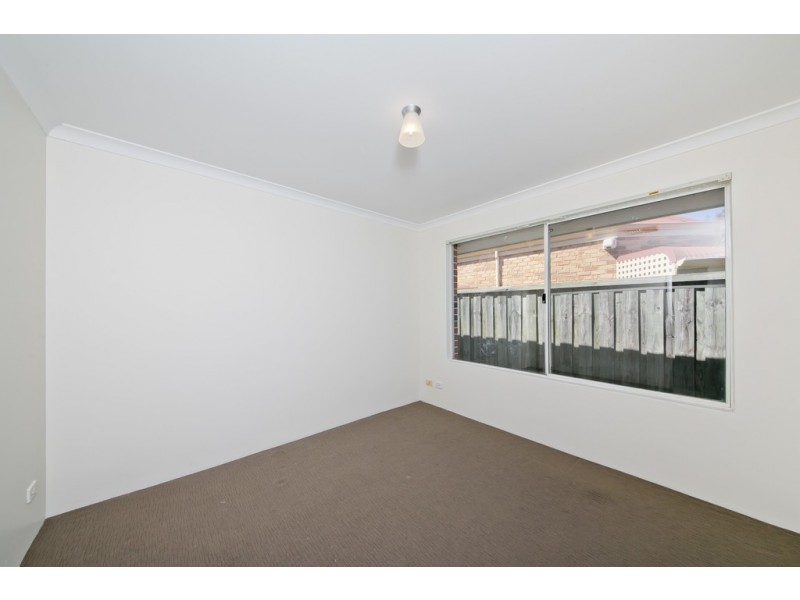 6 Angophora Ave, Ellenbrook WA 6069