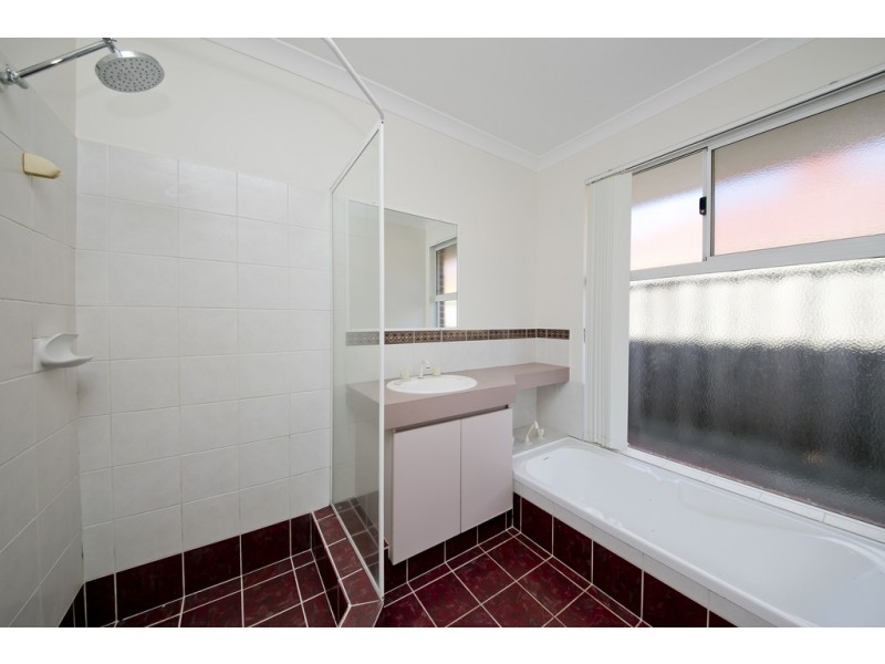 6 Angophora Ave, Ellenbrook WA 6069