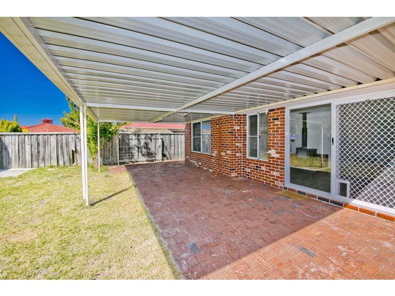 6 Angophora Ave, Ellenbrook WA 6069
