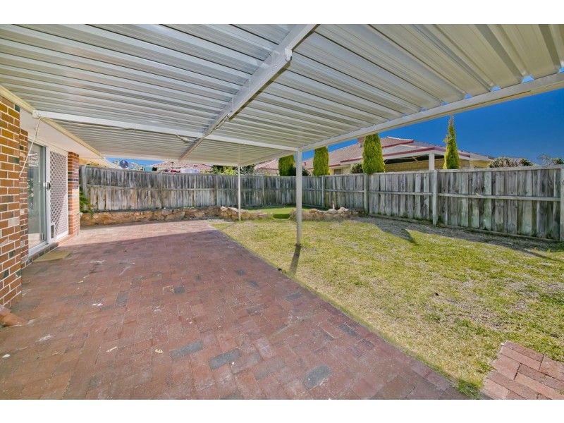 6 Angophora Ave, Ellenbrook WA 6069