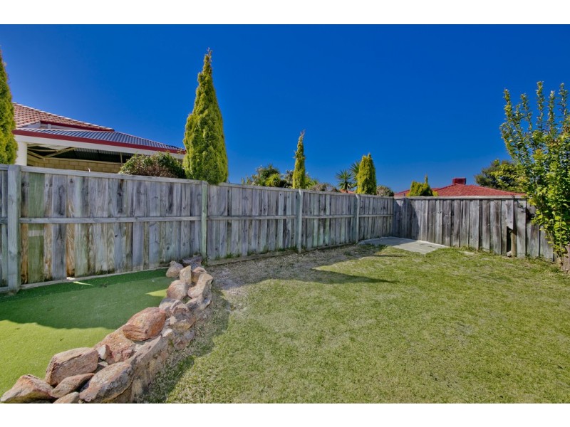6 Angophora Ave, Ellenbrook WA 6069