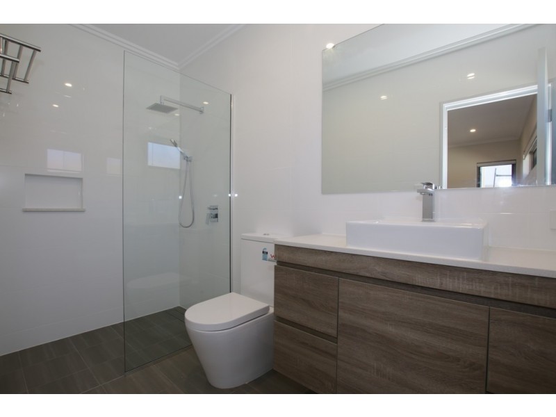 30 Sproxton Way, Embleton WA 6062