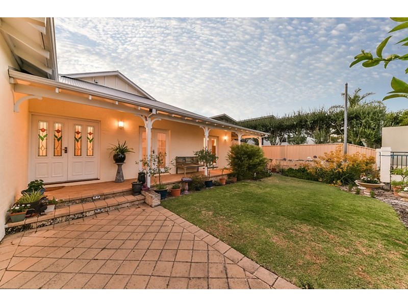 38 Rochester Way, Dianella WA 6059