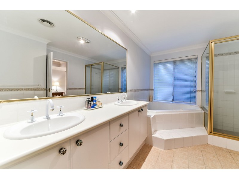 38 Rochester Way, Dianella WA 6059