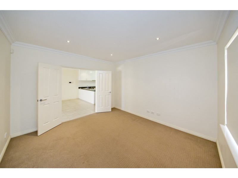 105 Hayes Ave, Yokine WA 6060