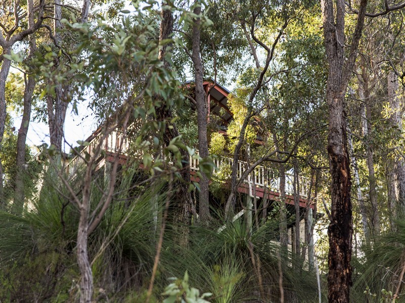 23 Contour Road, Roleystone WA 6111