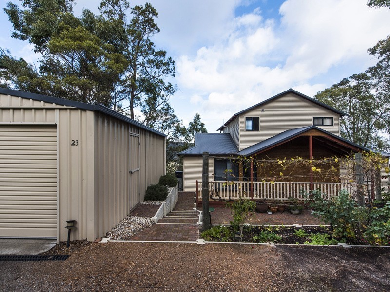 23 Contour Road, Roleystone WA 6111