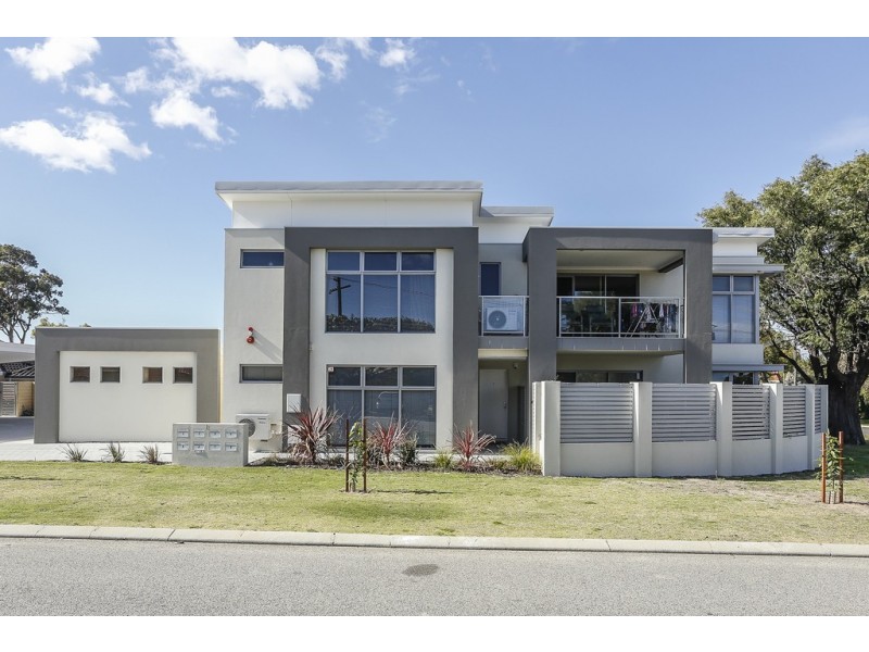 2/2 Vermont Street, Nollamara WA 6061