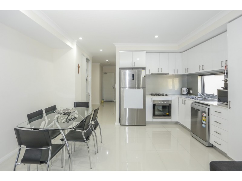 2/2 Vermont Street, Nollamara WA 6061