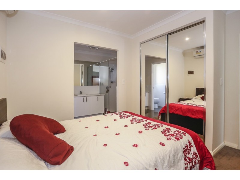 2/2 Vermont Street, Nollamara WA 6061