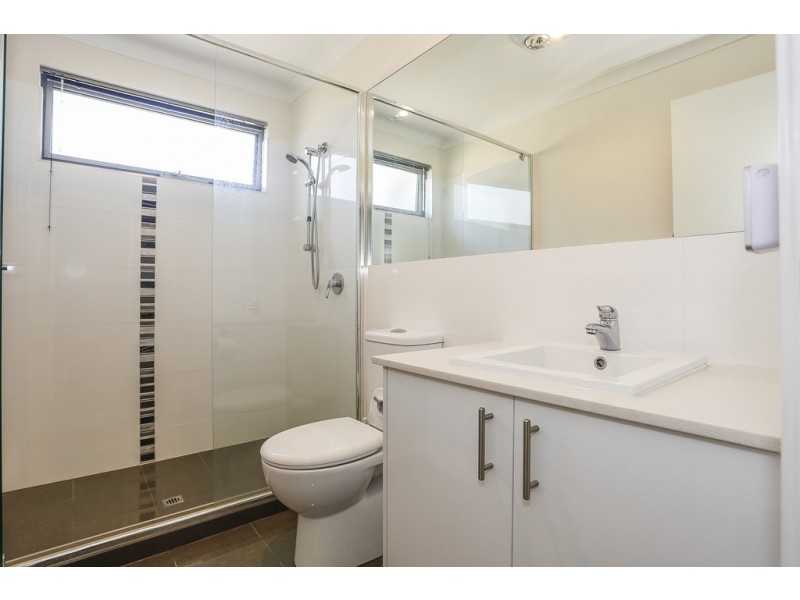 2/2 Vermont Street, Nollamara WA 6061