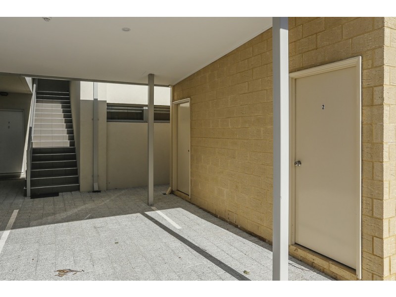 2/2 Vermont Street, Nollamara WA 6061