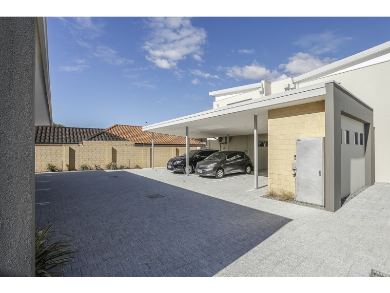 2/2 Vermont Street, Nollamara WA 6061