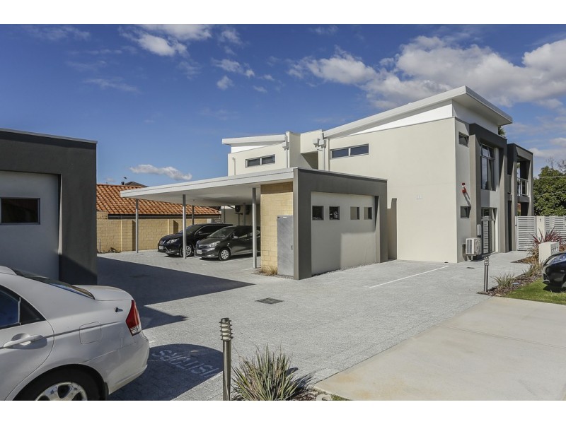 2/2 Vermont Street, Nollamara WA 6061