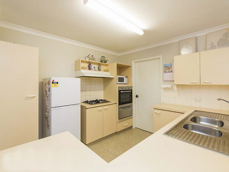 3/6 Fragrant Gardens, Mirrabooka WA 6061