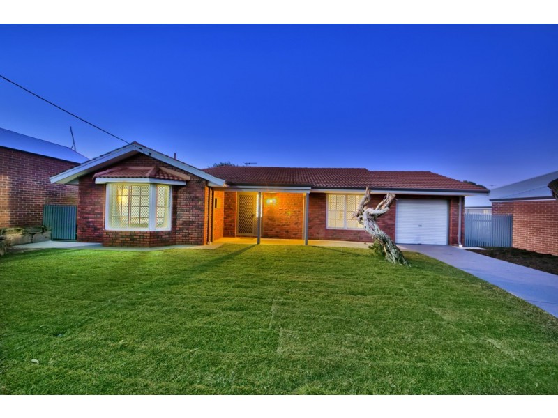 59 Villiers Street West, Bassendean WA 6054