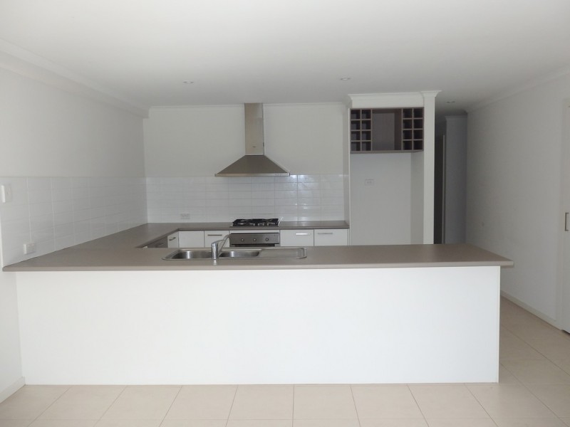 8/81-83 FRAWLEY ROAD, Hallam VIC 3803