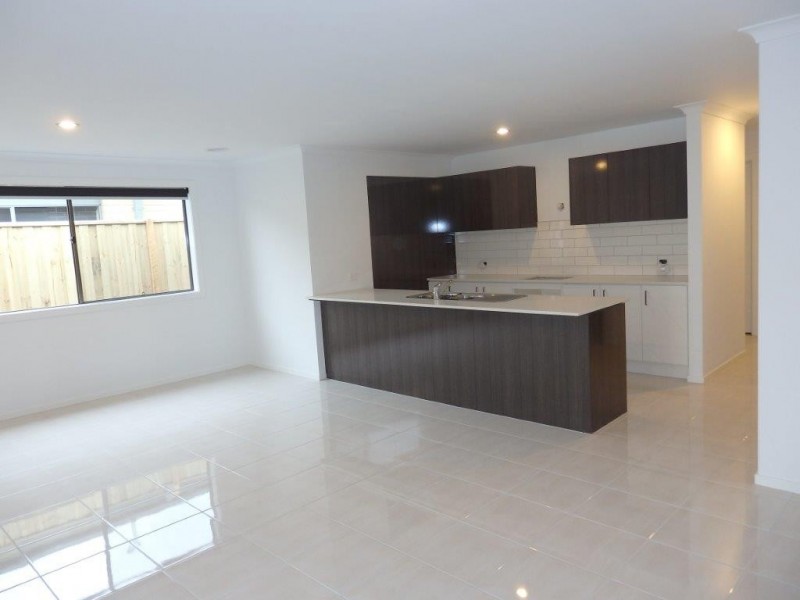 14 LEVERET WAY, Narre Warren South VIC 3805