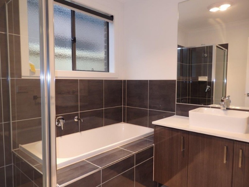 14 LEVERET WAY, Narre Warren South VIC 3805