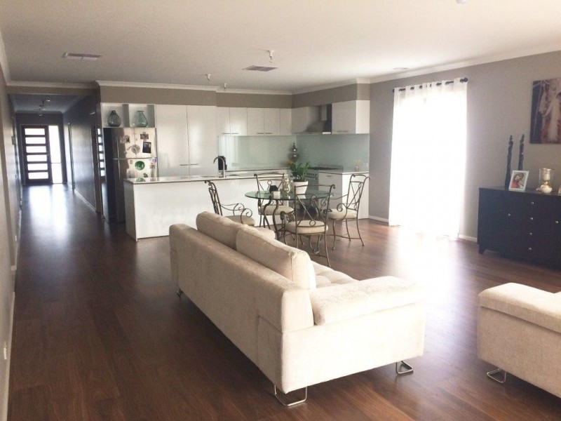 37 Macumba Drive, Clyde North VIC 3978