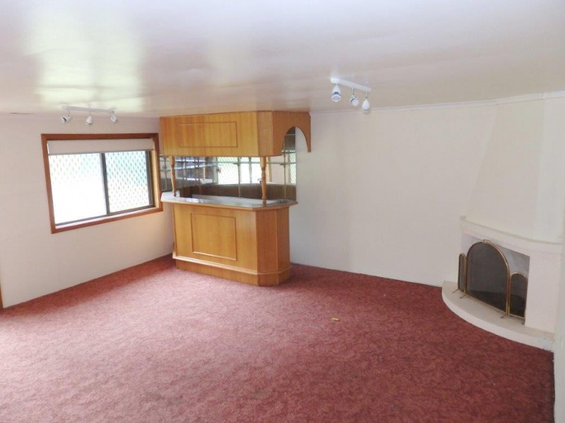 9 SURREY CLOSE, Hallam VIC 3803