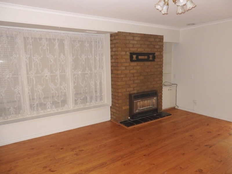 100 FRAWLEY ROAD, Hallam VIC 3803