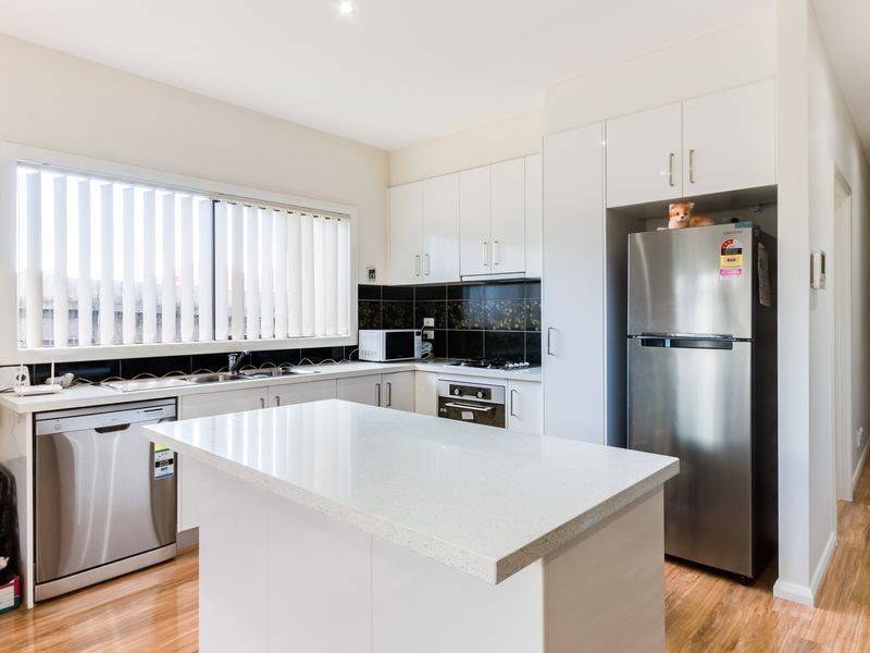 4/26 KAYS AVENUE, Hallam VIC 3803