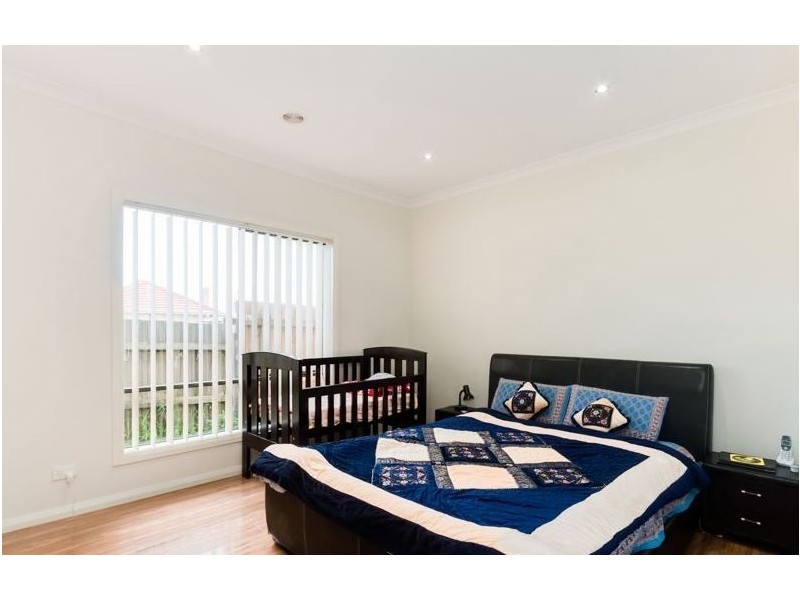 4/26 KAYS AVENUE, Hallam VIC 3803