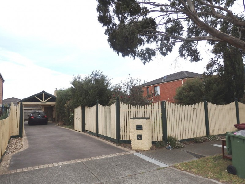 109 NETTLE DRIVE, Hallam VIC 3803