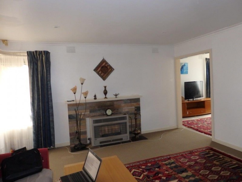 109 NETTLE DRIVE, Hallam VIC 3803