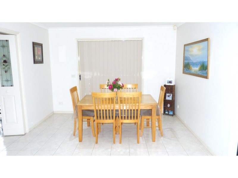 23 BELLA CRESCENT, Hallam VIC 3803