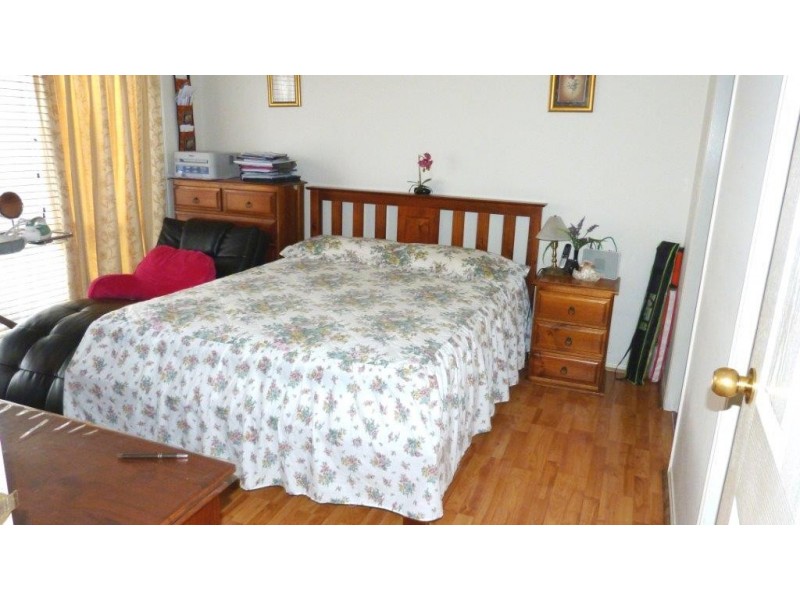 23 BELLA CRESCENT, Hallam VIC 3803