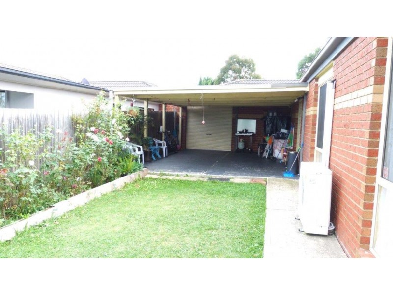 23 BELLA CRESCENT, Hallam VIC 3803