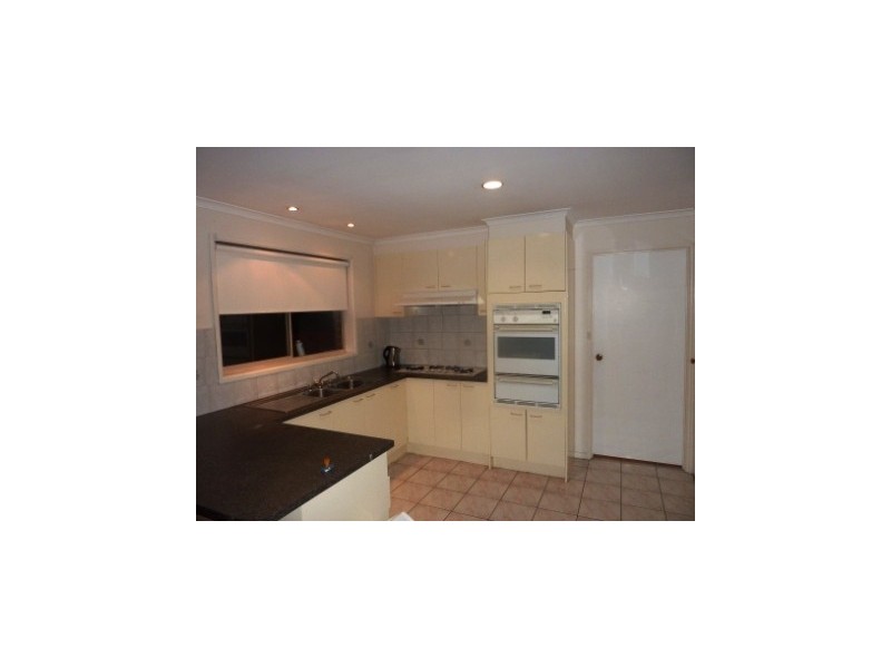 79 NETTLE DRIVE, Hallam VIC 3803