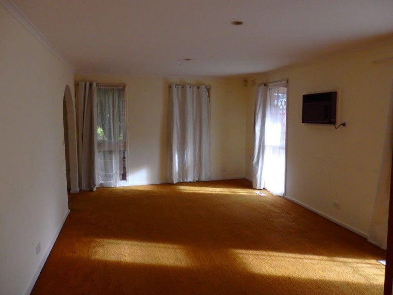 8 DONELLY, Hallam VIC 3803