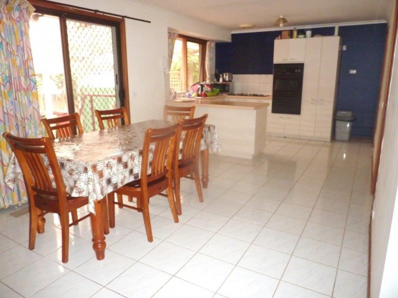7 GEORGE CHUDLEIGH DRIVE, Hallam VIC 3803