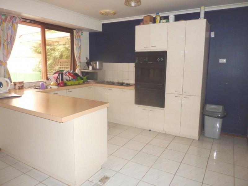 7 GEORGE CHUDLEIGH DRIVE, Hallam VIC 3803