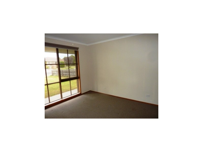 14 Cooper Court, Hallam VIC 3803